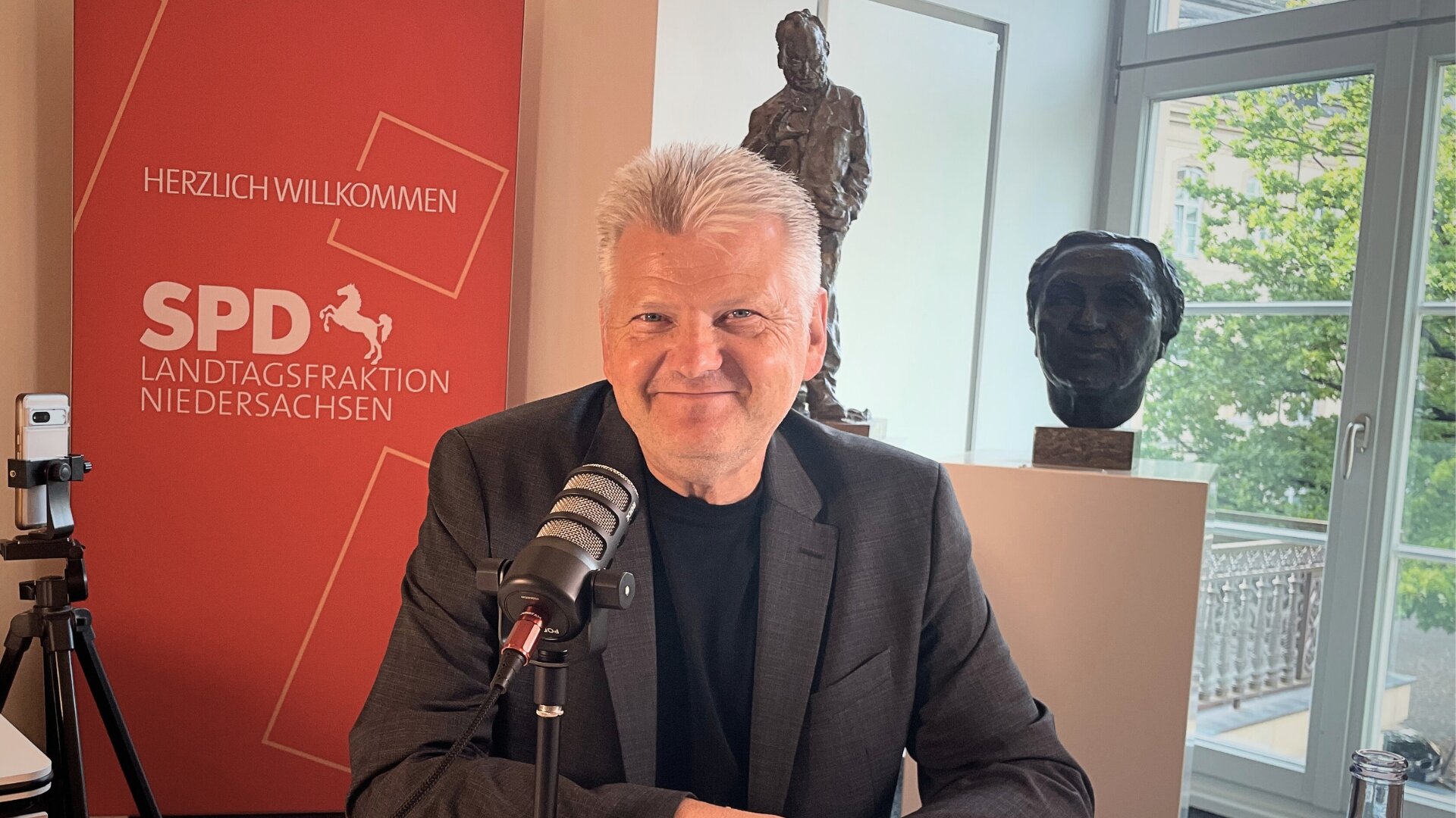 SPD-Fraktionschef Stefan Politze im Agenda Niedersachsen-Podcast / Foto: MB. 