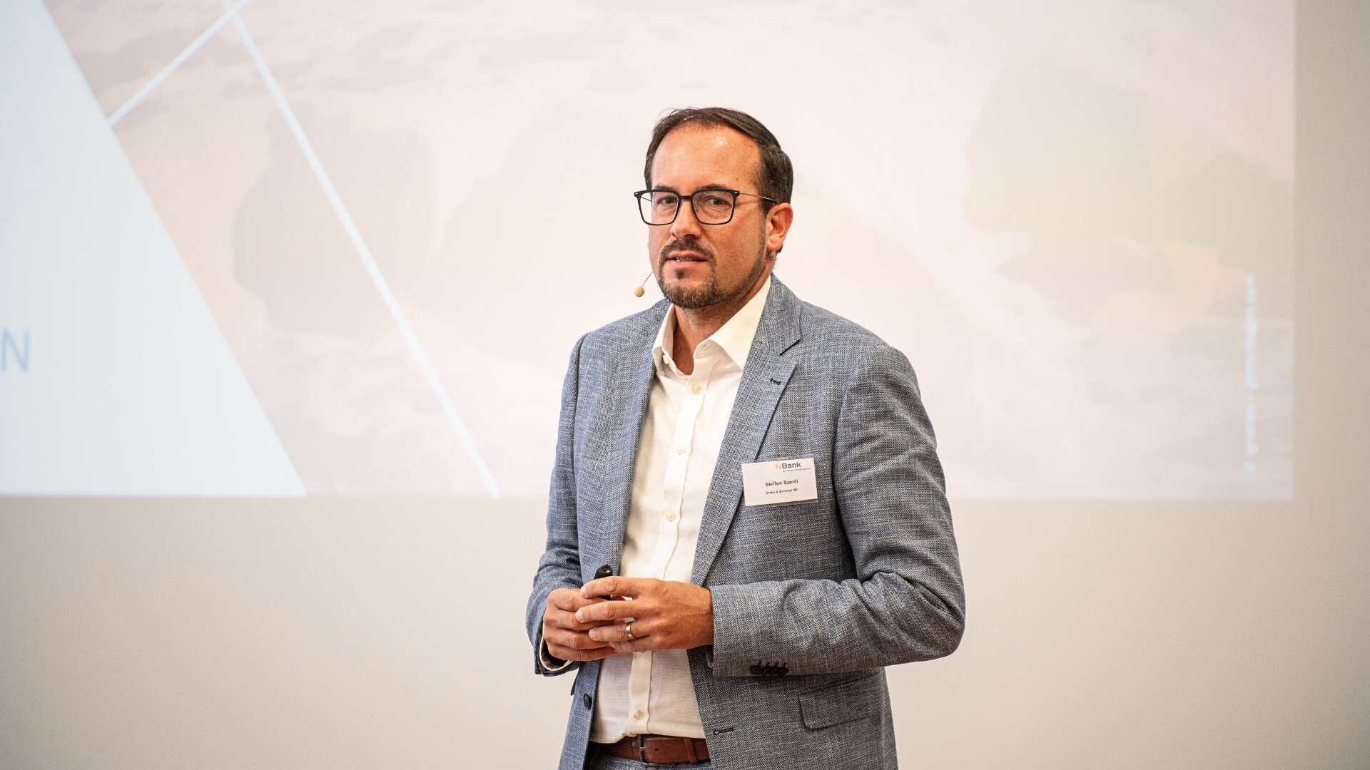 Steffen Szeidl beim Wohnungspolitisches Kongress / Foto: NBank, Donnerkeil